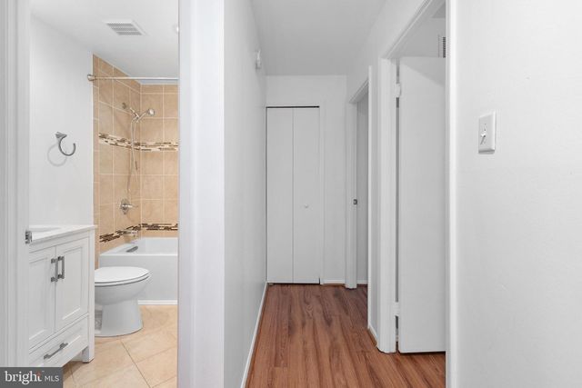 7358 KERRY HILL CT, Columbia, MD 21045