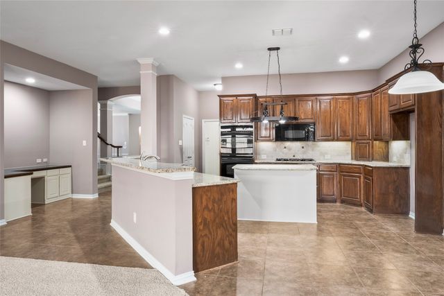 1171 Bonham Parkway, Lantana, TX 76226