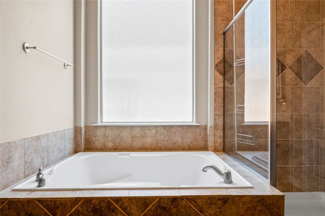 1171 Bonham Parkway, Lantana, TX 76226