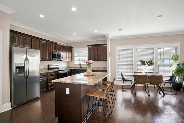 1066 Pinemont Drive, Mobile, AL 36609