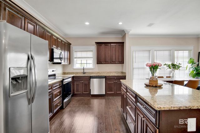 1066 Pinemont Drive, Mobile, AL 36609