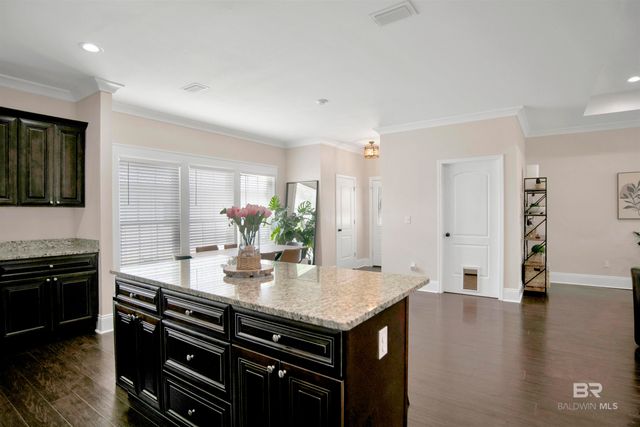 1066 Pinemont Drive, Mobile, AL 36609