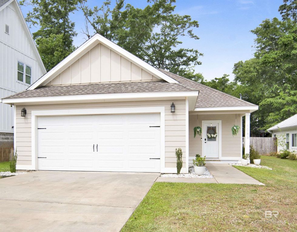 1066 Pinemont Drive, Mobile, AL 36609