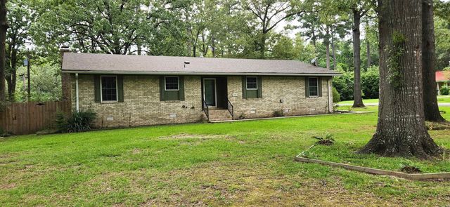 500 E Bobbies Circle, Star City, AR 71667