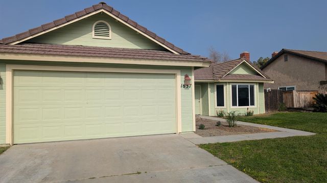 1637 Princeton Avenue, Madera, CA 93637