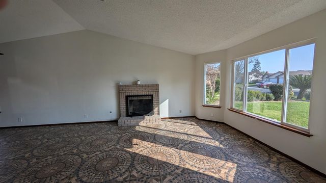 1637 Princeton Avenue, Madera, CA 93637