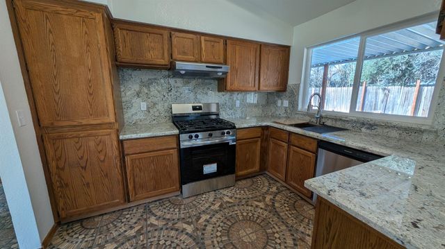 1637 Princeton Avenue, Madera, CA 93637