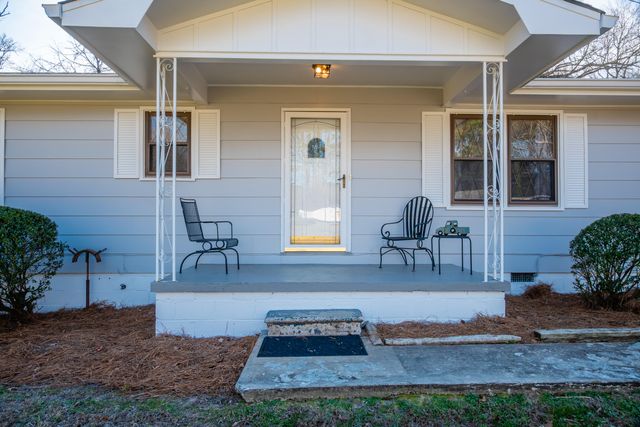 416 Regal Drive, Tunnel Hill, GA 30755