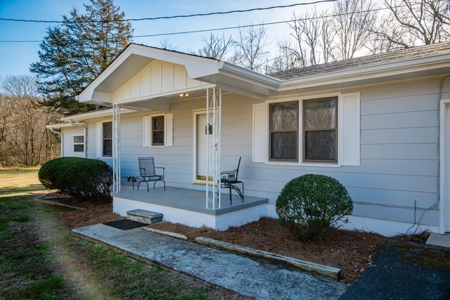 416 Regal Drive, Tunnel Hill, GA 30755