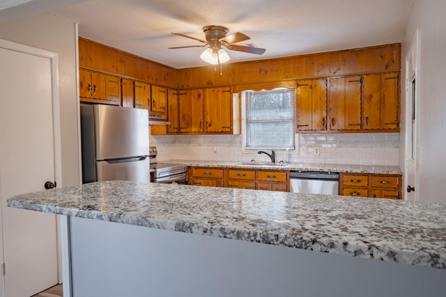 416 Regal Drive, Tunnel Hill, GA 30755