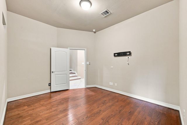 2422 Langston Street, Houston, TX 77007