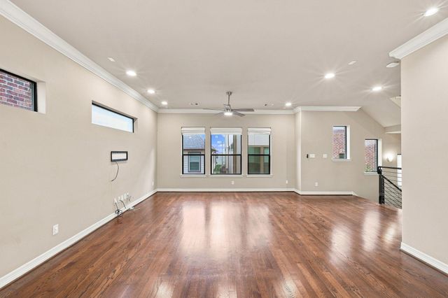 2422 Langston Street, Houston, TX 77007
