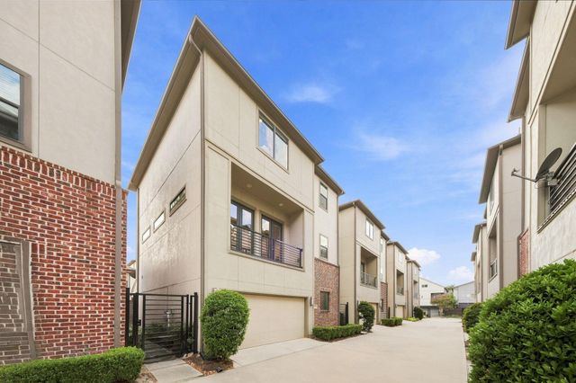 2422 Langston Street, Houston, TX 77007