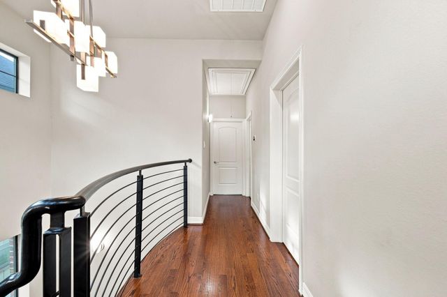 2422 Langston Street, Houston, TX 77007