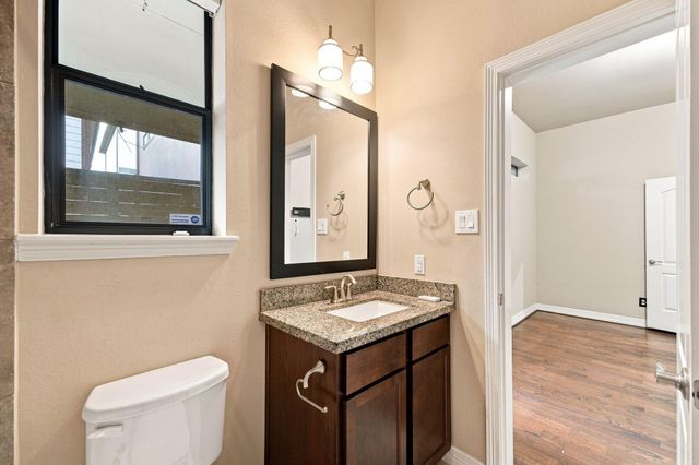 2422 Langston Street, Houston, TX 77007