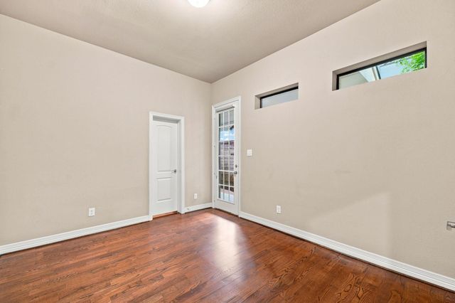 2422 Langston Street, Houston, TX 77007