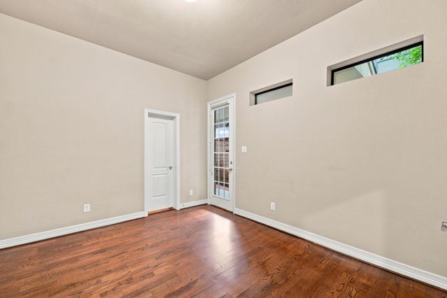 2422 Langston Street, Houston, TX 77007