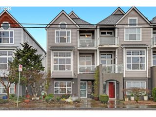 524 Ne BRIDGETON Rd, Portland, OR 97211