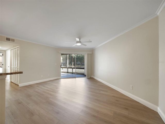 486 N PIN OAK PLACE 112, Longwood, FL 32779