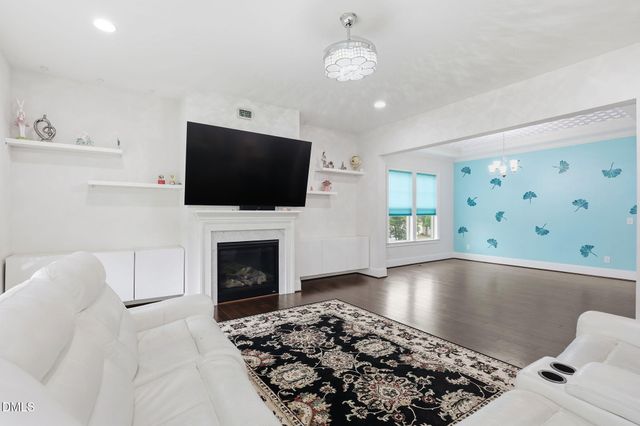 220 Leyton Lane, Cary, NC 27519