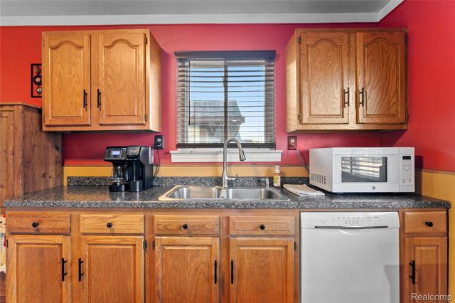 19510 Stafford Street, Clinton Charter Township, MI 48035