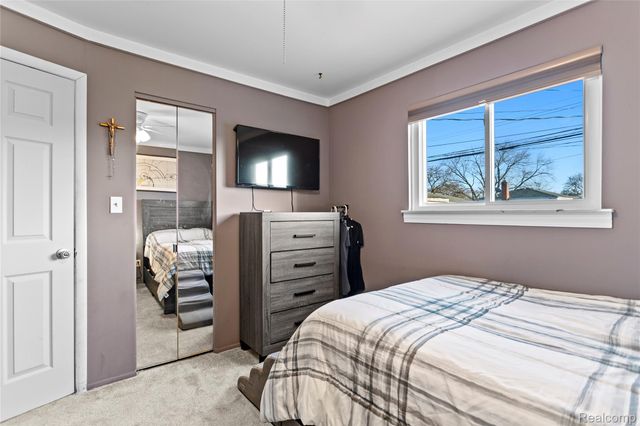 19510 Stafford Street, Clinton Charter Township, MI 48035