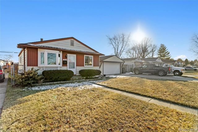 19510 Stafford Street, Clinton Charter Township, MI 48035