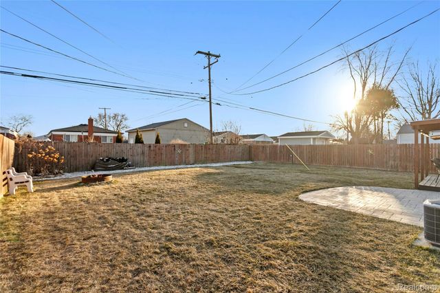 19510 Stafford Street, Clinton Charter Township, MI 48035