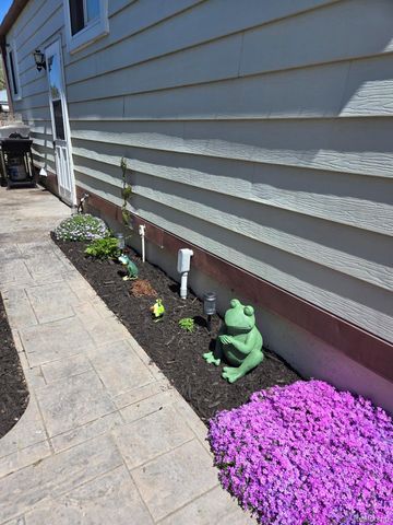 19510 Stafford Street, Clinton Charter Township, MI 48035