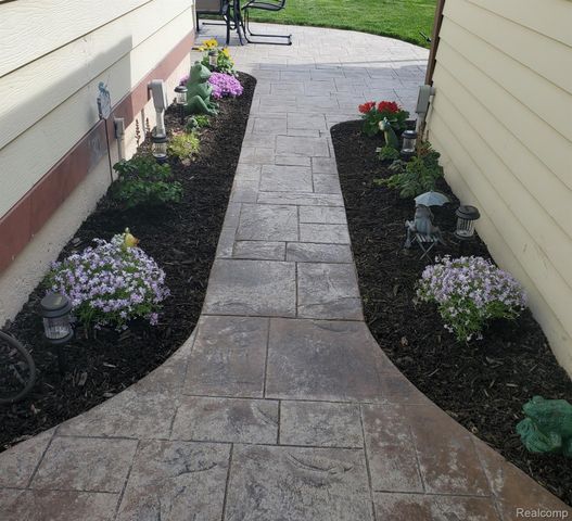 19510 Stafford Street, Clinton Charter Township, MI 48035