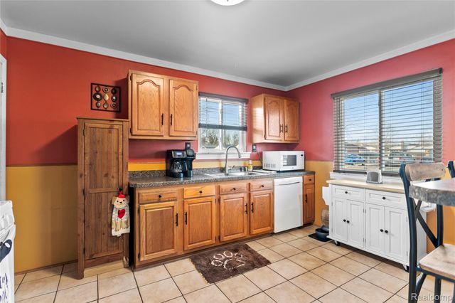 19510 Stafford Street, Clinton Charter Township, MI 48035