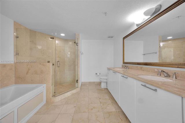 1800 N Bayshore Dr 1901, Miami, FL 33132