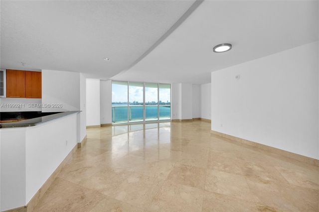 1800 N Bayshore Dr 1901, Miami, FL 33132