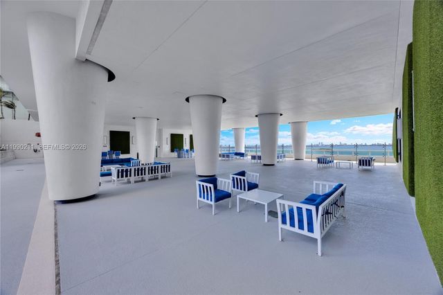 1800 N Bayshore Dr 1901, Miami, FL 33132