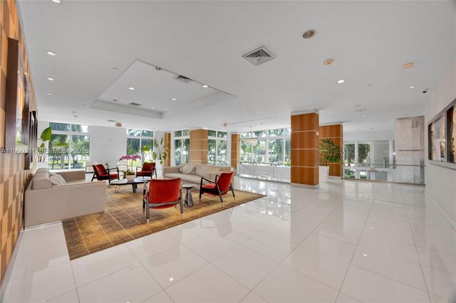 1800 N Bayshore Dr 1901, Miami, FL 33132