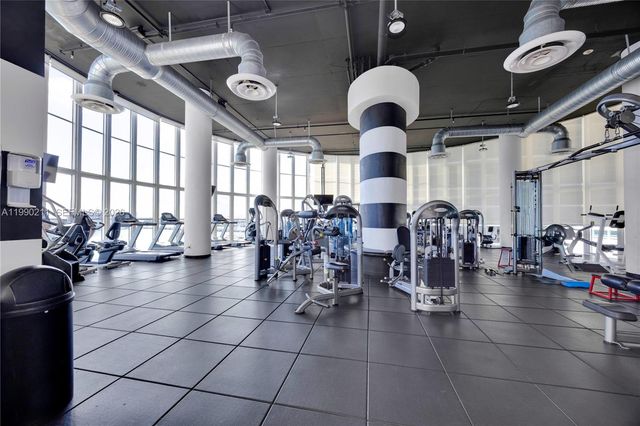 1800 N Bayshore Dr 1901, Miami, FL 33132