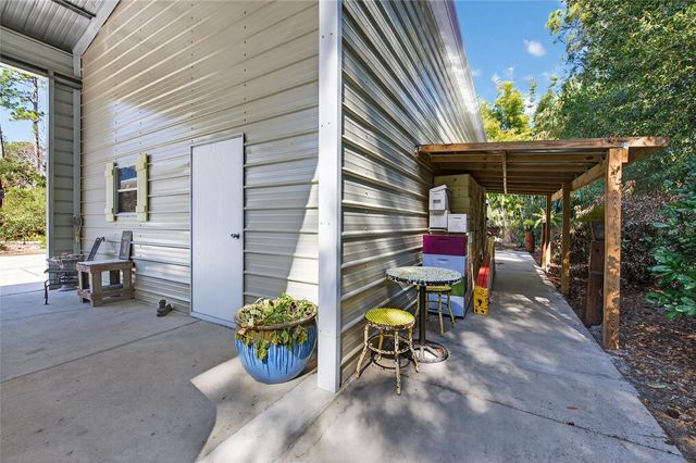 615 ART CENTER AVENUE, New Smyrna Beach, FL 32168