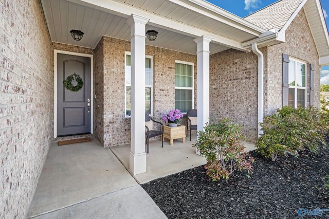 601 SE Ronnie Drive, Hartselle, AL 35640