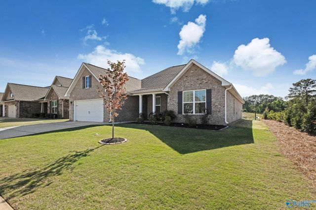 601 SE Ronnie Drive, Hartselle, AL 35640