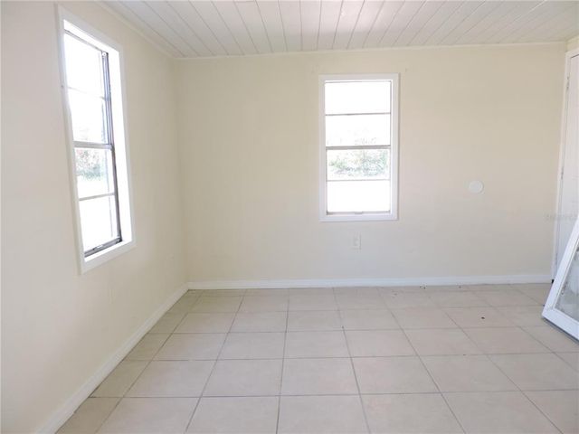 5016 WASHINGTON STREET, Lake Wales, FL 33859
