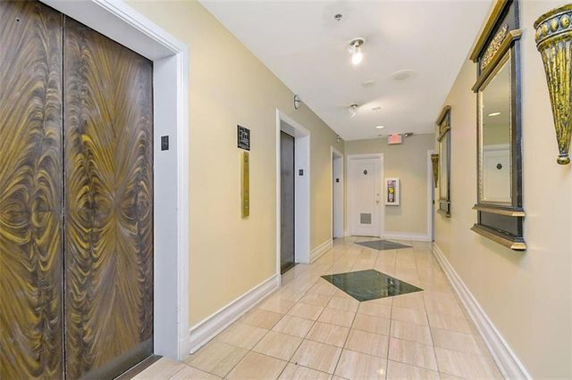32 Peachtree Street 1406, Atlanta, GA 30303