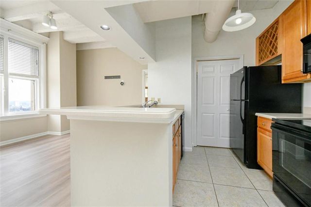 32 Peachtree Street 1406, Atlanta, GA 30303