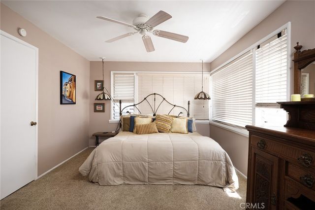 327 Onyx, Newport Beach, CA 92662