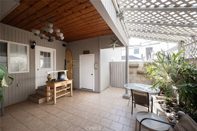 327 Onyx, Newport Beach, CA 92662