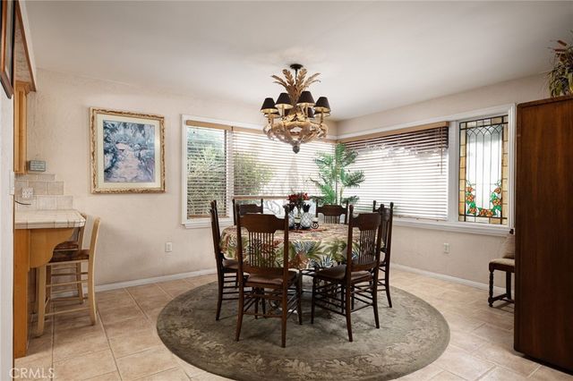 327 Onyx, Newport Beach, CA 92662