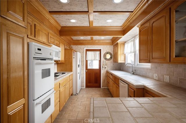 327 Onyx, Newport Beach, CA 92662