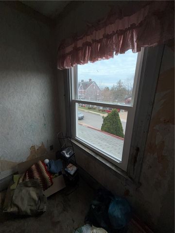 448 Union Ave, Ingram, PA 15205