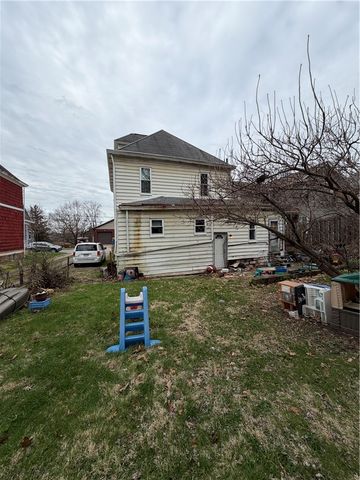 448 Union Ave, Ingram, PA 15205