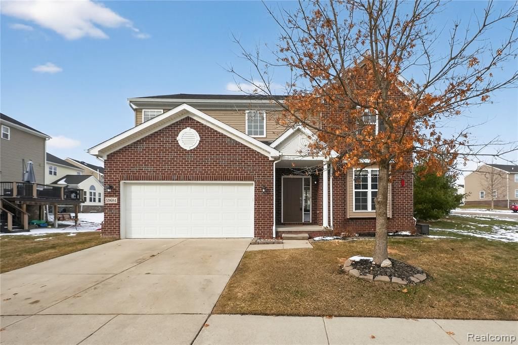 59684 Twin Pines Drive, New Hudson, MI 48165