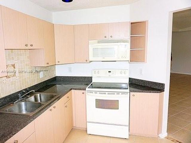 9658 SW 138th Ave 9658, Miami, FL 33186